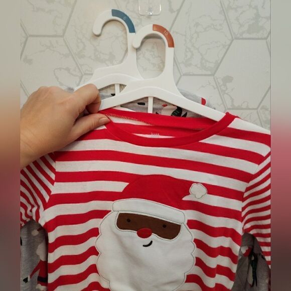 New baby Boy's Santa Christmas pajamas bundle - Picture 2 of 7